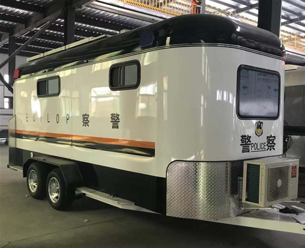 移動(dòng)警務(wù)車廠家